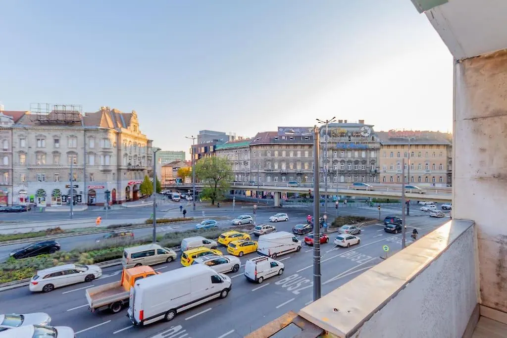 B20 Keleti Sunrise Panoramic Lejlighed Budapest Ungarn